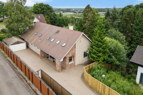 7 bedroom detached house for sale