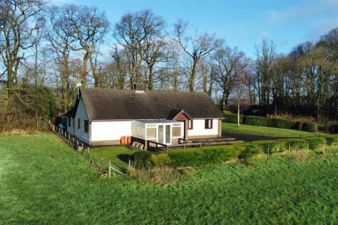Rhyddlan, Llanybydder 4 bed detached bungalow for sale