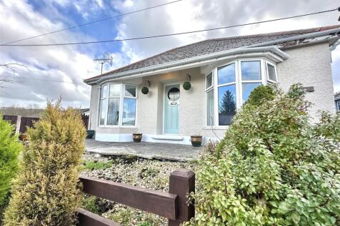 3 bedroom detached bungalow for sale