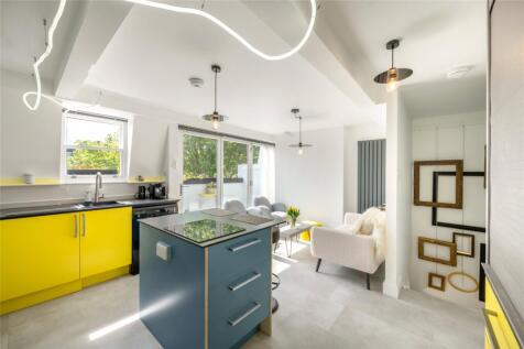 Shirland Road, London, W9 3 bed apartment for sale