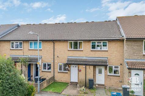 Laing Close, Hainault 2 bed house for sale