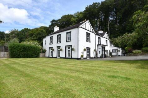 Llandysul SA44 8 bed detached house for sale