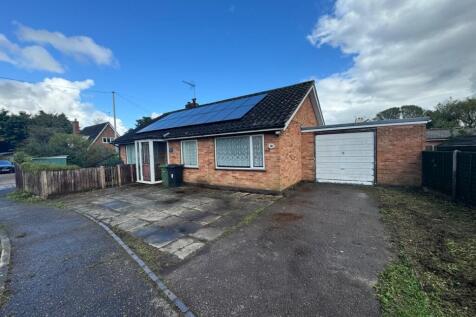 3 bedroom detached bungalow for sale