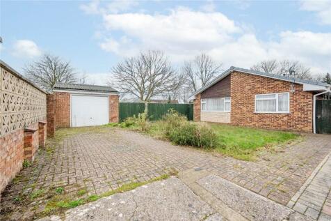 Windmill Hill Drive, Bletchley MK3 2 bed bungalow for sale