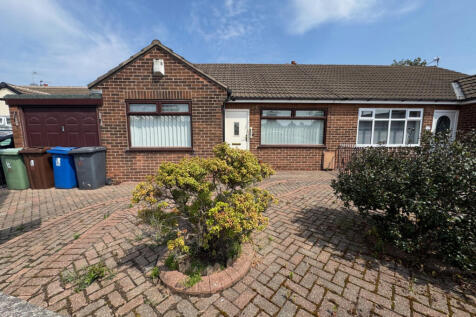 2 bedroom semi-detached bungalow for sale