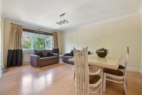 Sheridan Court, Belsize Road 3 bed apartment for sale