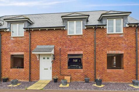 2 bedroom coach house for sale