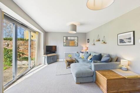 2 bedroom cottage for sale
