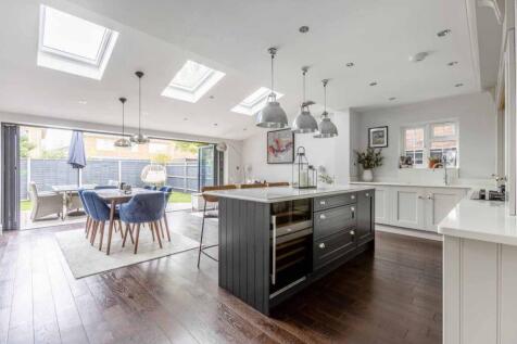 Chiltern Road, Maidenhead SL6 4 bed detached house for sale