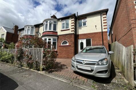 4 bedroom semi-detached house for sale