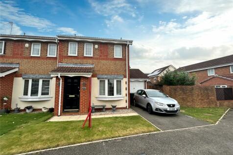 3 bedroom semi-detached house for sale