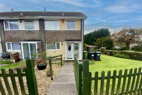 Conyngham Court, Plymouth PL6 3 bed end of terrace house for sale