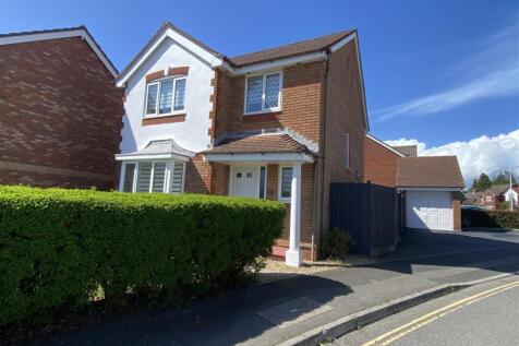 Trewithy Drive, Plymouth PL6 4 bed detached house for sale