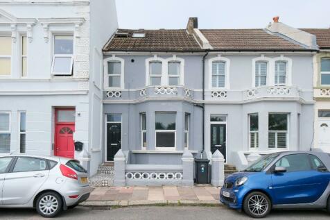 5 bedroom terraced house for sale