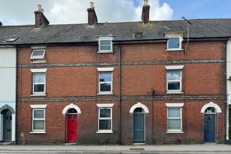 4 bedroom terraced house for sale