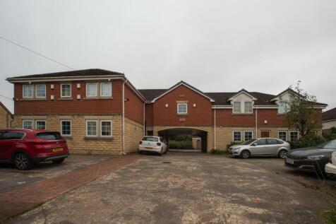 Bradford Road, Tingley WF3 4 bed flat for sale