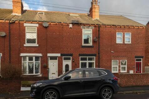 4 bedroom terraced house for sale