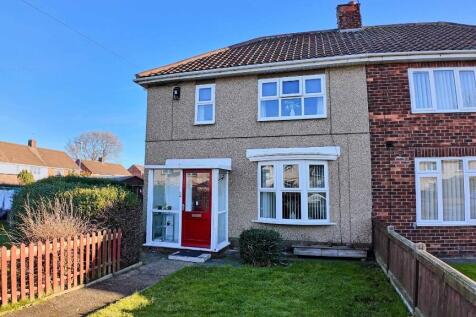 2 bedroom semi-detached house for sale