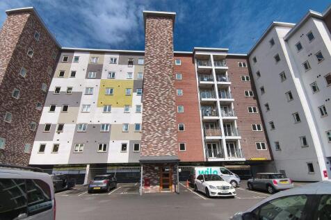 2 bedroom flat for sale