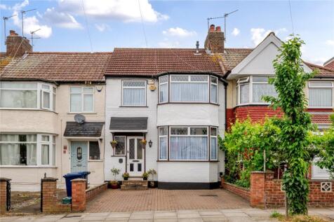Coniston Avenue, Perivale, Greenford 3 bed terraced house for sale