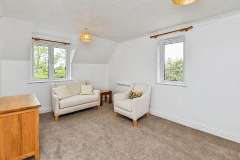 Longleat Court, Frome BA11 1 bed apartment for sale