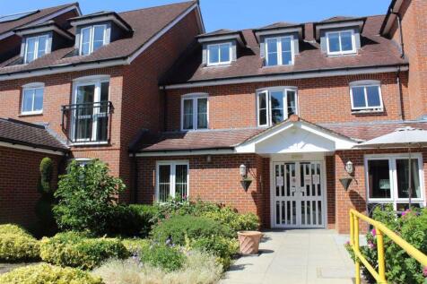 Barnes Wallis Court, Byfleet KT14 1 bed apartment for sale