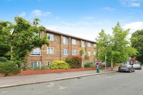 Ullswater Court, South Woodford E18 1 bed apartment for sale