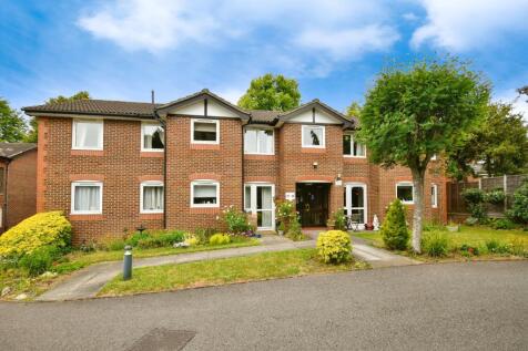 Barden Court, Maidstone ME14 1 bed apartment for sale