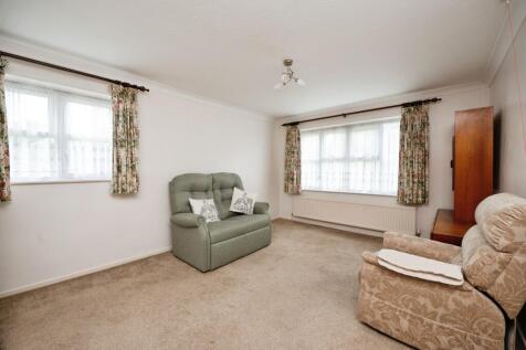 Abbs Cross Gardens, Hornchurch RM12 1 bed retirement property for sale