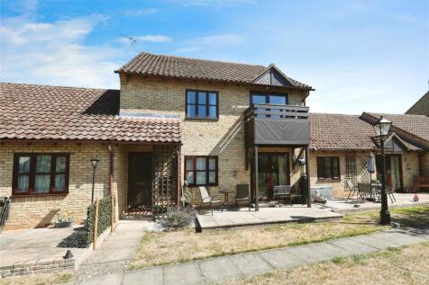 The Mallards (Mildenhall), Mildenhall... 2 bed apartment for sale