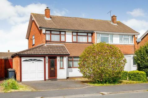 3 bedroom semi-detached house for sale