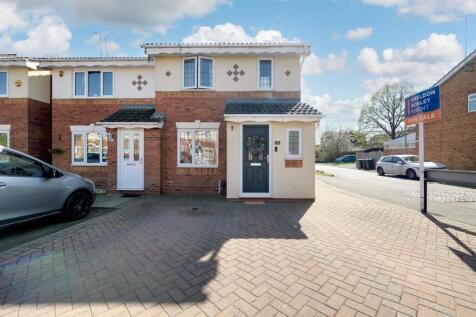Melfort Close, Nuneaton CV10 3 bed semi