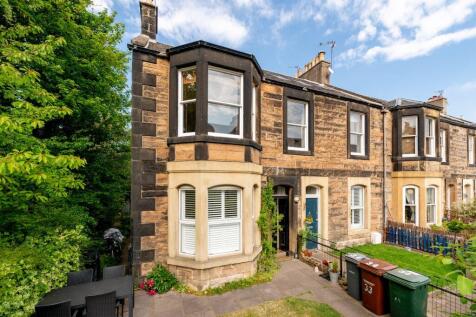 4 bedroom flat for sale
