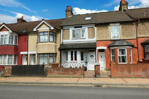 4 bedroom terraced house for sale