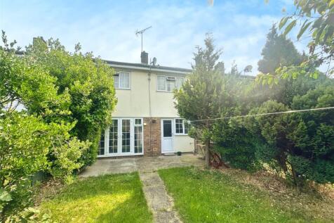 Collins Meadow, Harlow, Essex 2 bed terraced house for sale