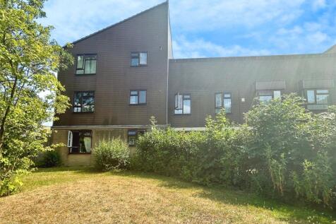Taylifers, Harlow, Essex 1 bed apartment for sale