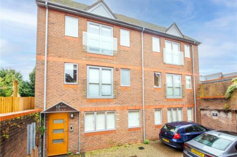 Becket House, High Street... 2 bed flat for sale