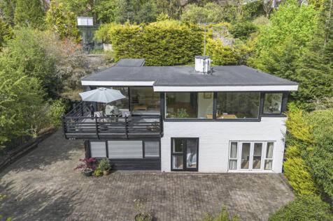 Sycamore Dene, Chesham, HP5 4 bed detached house for sale