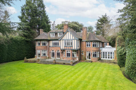 London WD3 7 bed detached house for sale