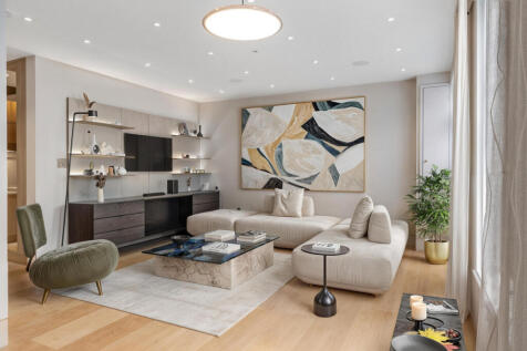 4 bedroom mews property for sale