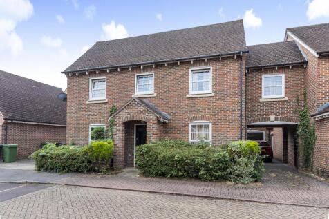 4 bedroom link detached house for sale