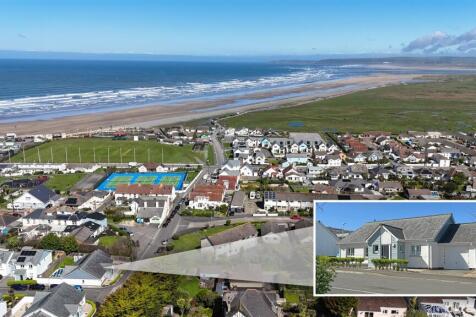 Queens Close, Bideford EX39 3 bed bungalow for sale