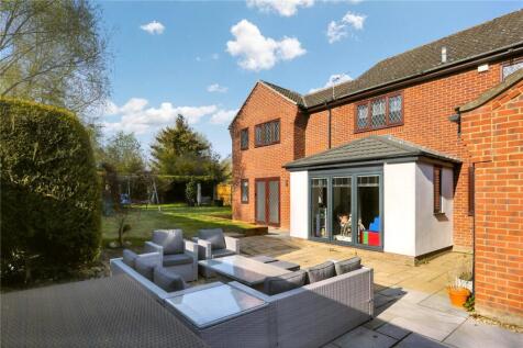 Bayfield Close, Barford, Norwich... 4 bed link detached house for sale