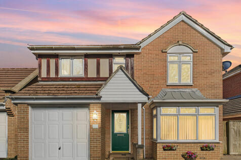Hanover Gardens, Cullompton, EX15 4 bed detached house for sale