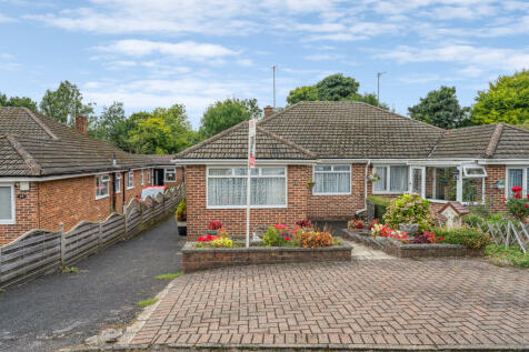 3 bedroom semi-detached bungalow for sale