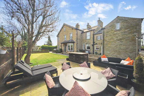 6 bedroom semi-detached house for sale
