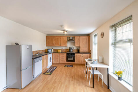 Chelwood Court, balby, DN4 2 bed apartment for sale