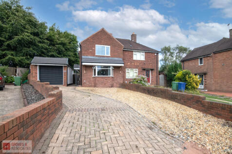 2 bedroom semi-detached house for sale