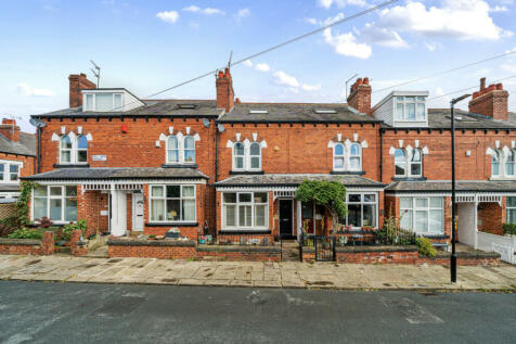 6 bedroom terraced house for sale