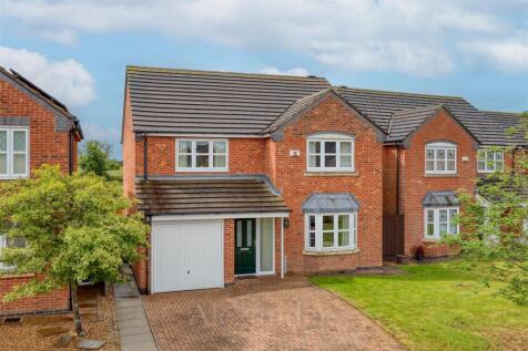 4 bedroom detached house for sale